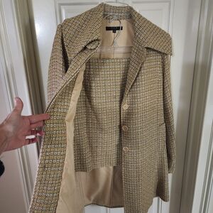 Vintage Beige Patterned Women's Jacket and Skirt by View.